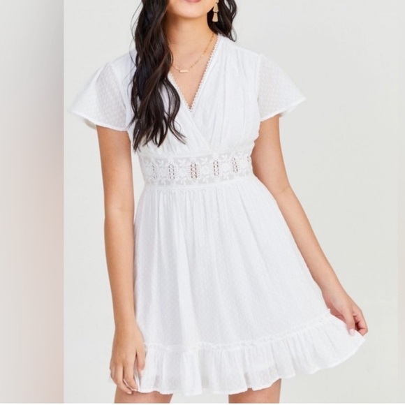 Altar'd State Dresses & Skirts - Altar’d State Womens Medium White Flutter Sleeve Boho Mini Dress